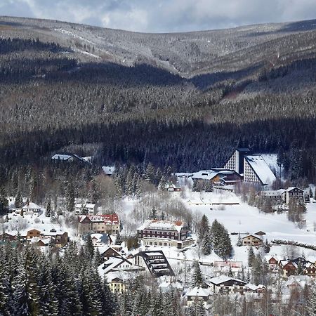 Spa Hotel Bily Horec Гаррахов Екстер'єр фото