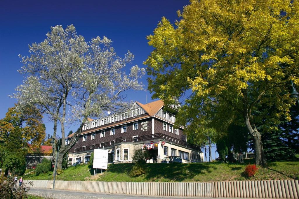 Spa Hotel Bily Horec Гаррахов Екстер'єр фото