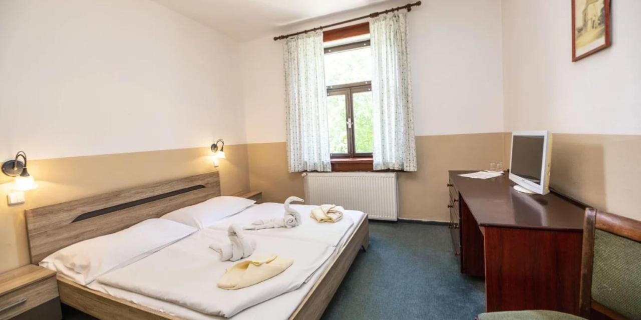 Spa Hotel Bily Horec Гаррахов Екстер'єр фото