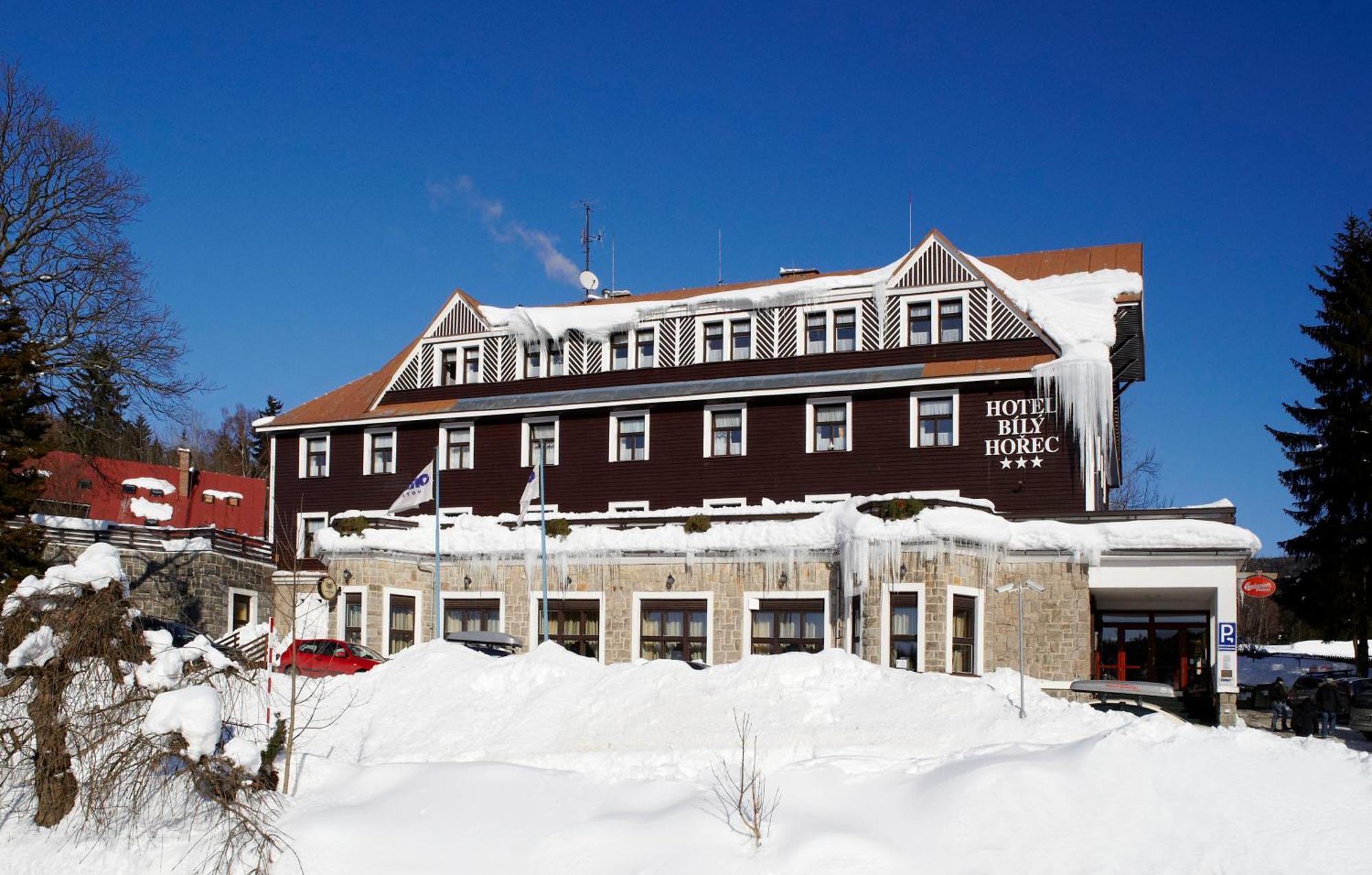 Spa Hotel Bily Horec Гаррахов Екстер'єр фото